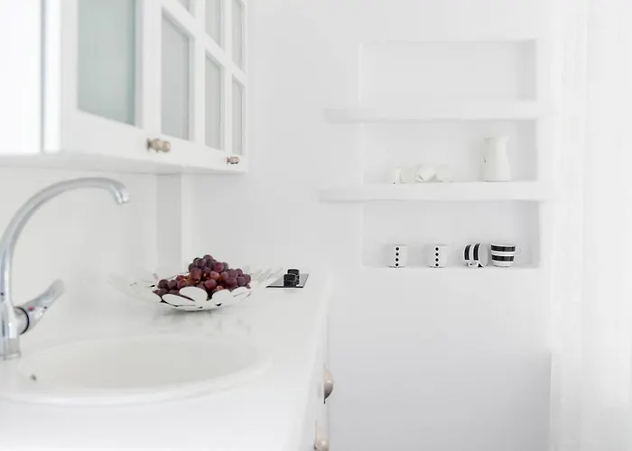 Nefeli Sunset Aparthotel 3*