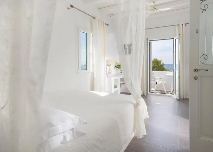 Nefeli Sunset Aparthotel