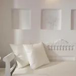 Nefeli Sunset Hotel apartamentowy