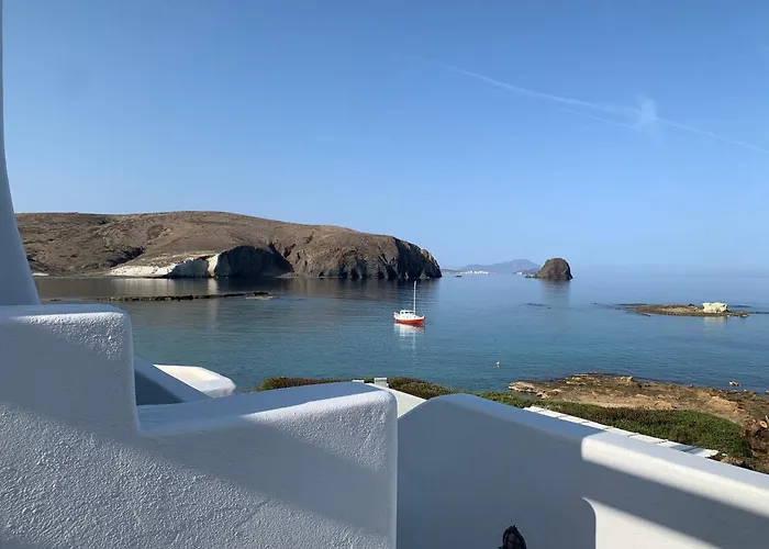 Nefeli Sunset 3* Pollonia