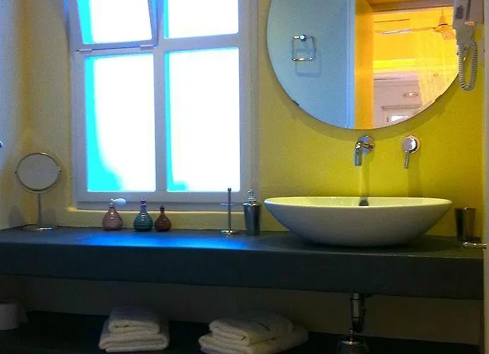 Nefeli Sunset Aparthotel Pollonia