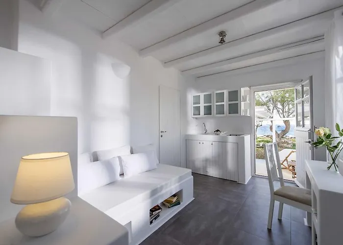 Nefeli Sunset Aparthotel