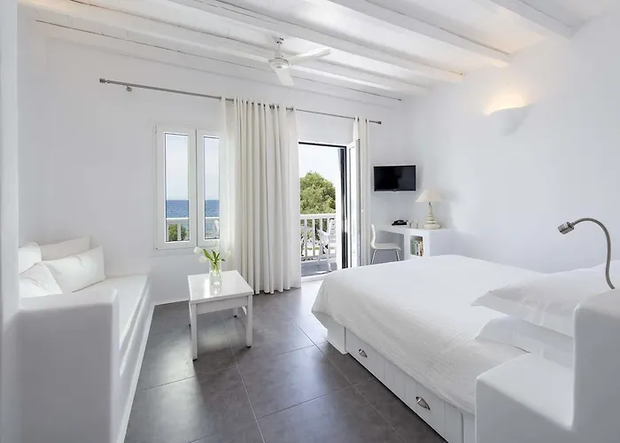 Nefeli Sunset Aparthotel Pollonia