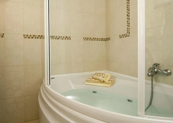 Nefeli Sunset Aparthotel